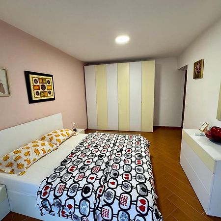 Skerdi'S Apartment - City Center Tirana Exteriér fotografie