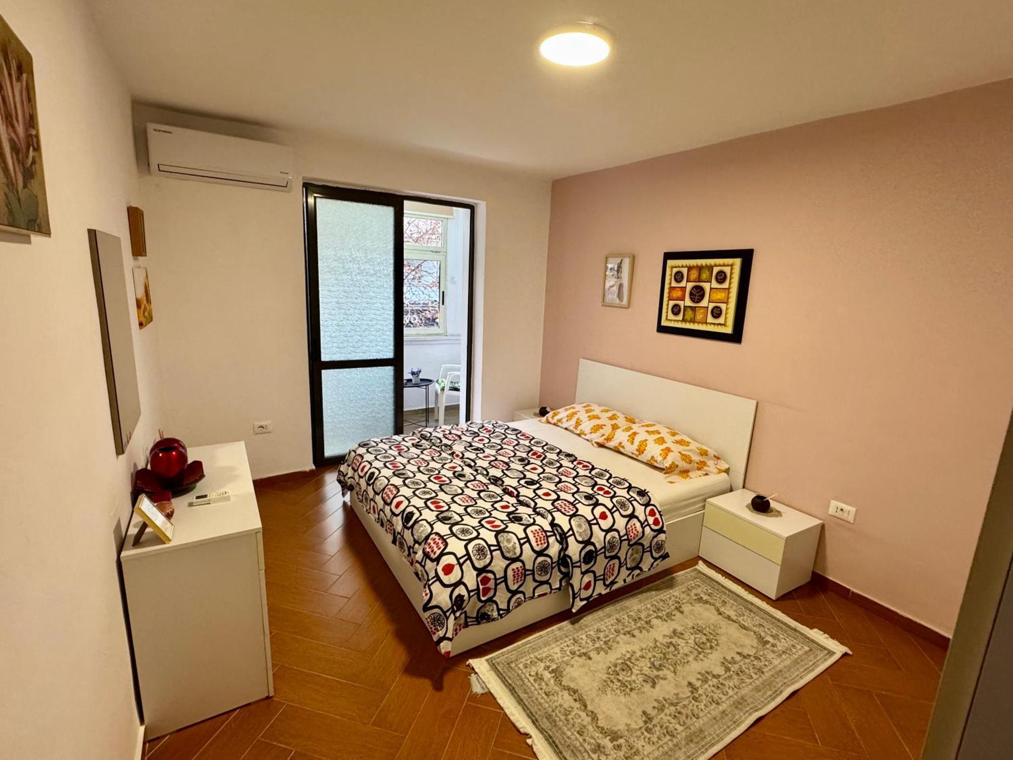 Skerdi'S Apartment - City Center Tirana Exteriér fotografie