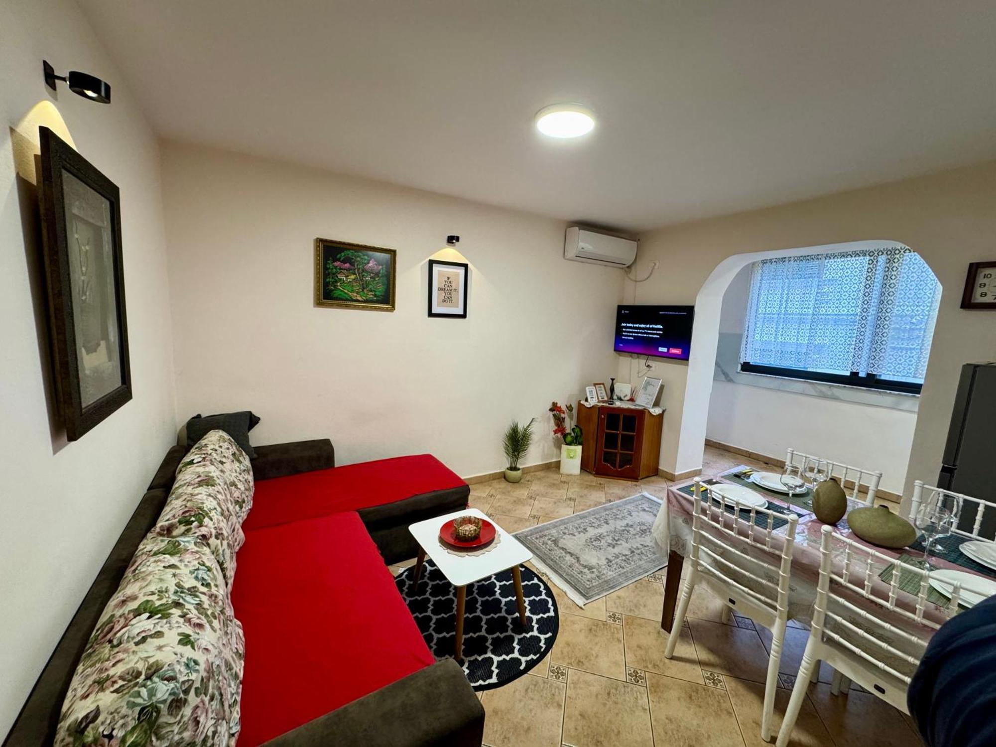 Skerdi'S Apartment - City Center Tirana Exteriér fotografie